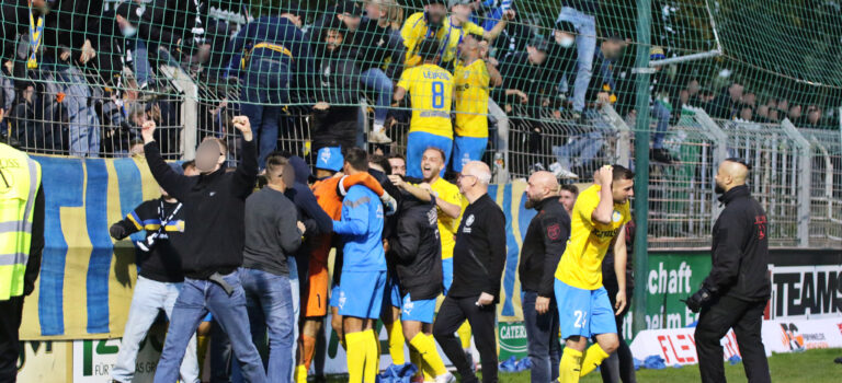 Sachsenpokal 3. Runde Chemieschweine – 1. FC Lok 7:8 n. E. 2022/2023 Sachsenpokal 3. Runde Chemieschweine – 1. FC Lok 7:8 n. E. 2022/2023